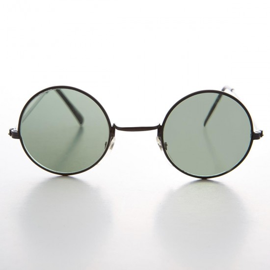 Classic round frame design...